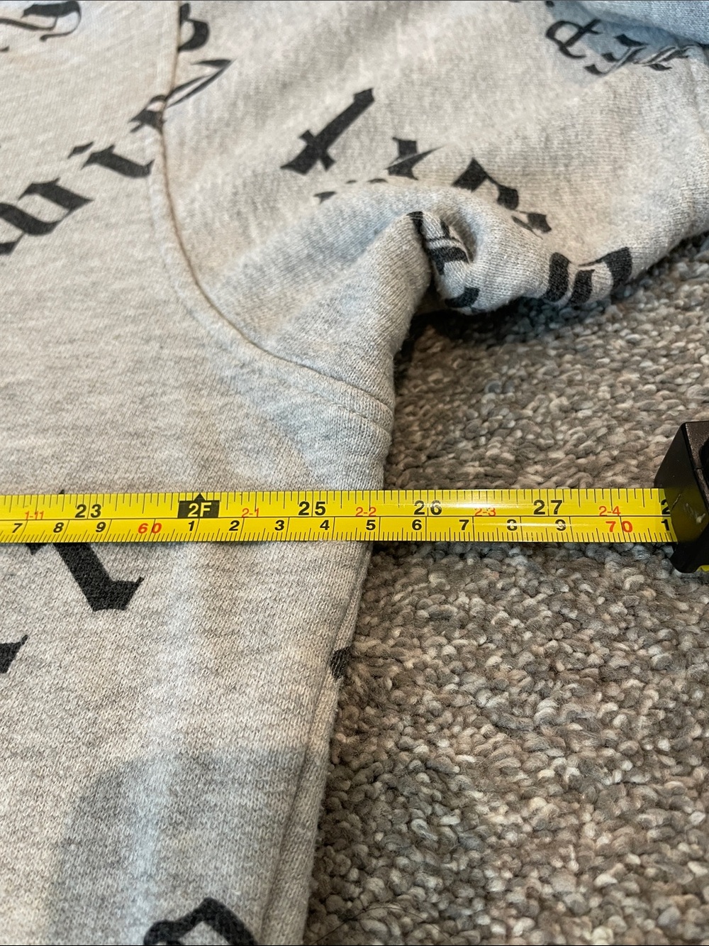 Taylor Swift REP Sweatshirt - Picture 6 of 6